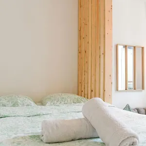 Appartement Studio Cosy Avec Terrasse Au Coeur De, Marseille