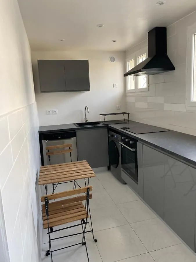 Apartment Studio Quartier Calme Marseille France